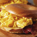 Bagel Huevo y Bacon